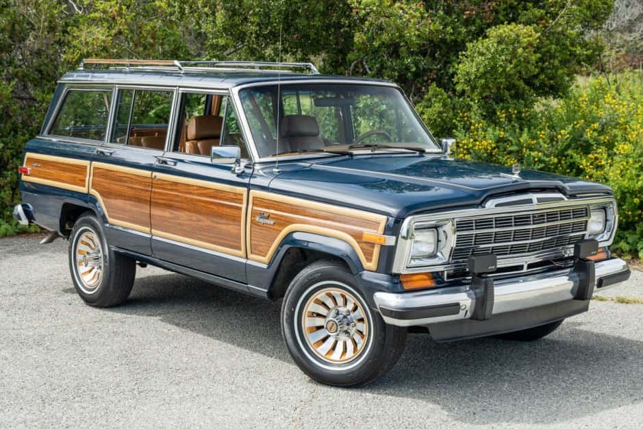 1986 Jeep SJ Grand Wagoneer sold for $76,000
