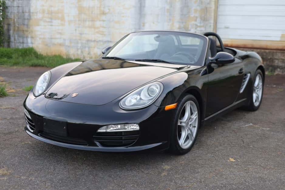 2010 Porsche 987 Boxster sold for $31,500