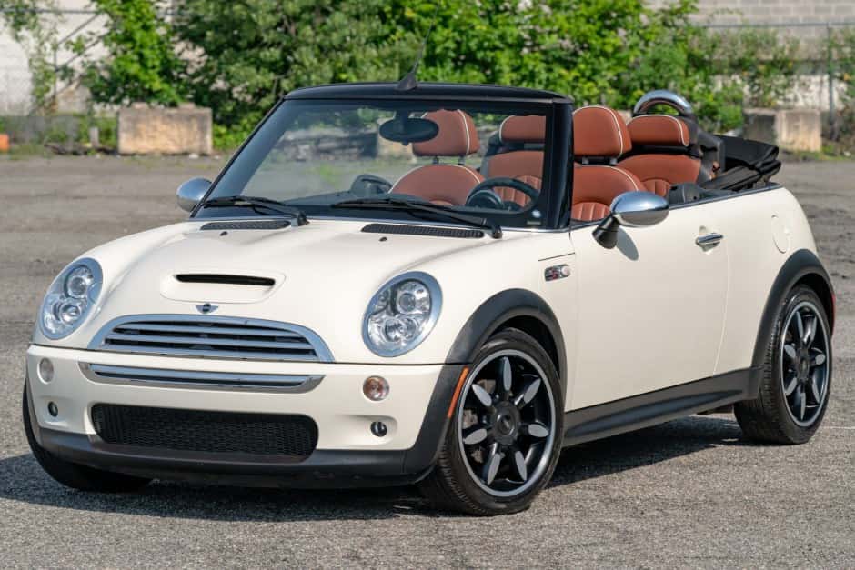2007 Mini R52 Cooper Convertible sold for $13,850