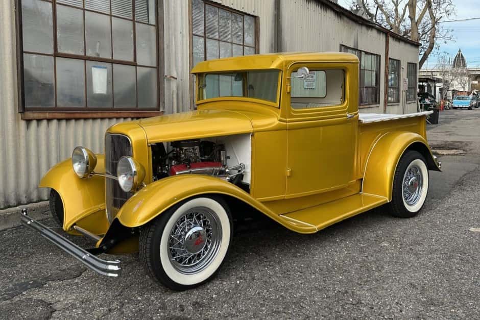 1932 Ford Hot Rod sold for $25,000
