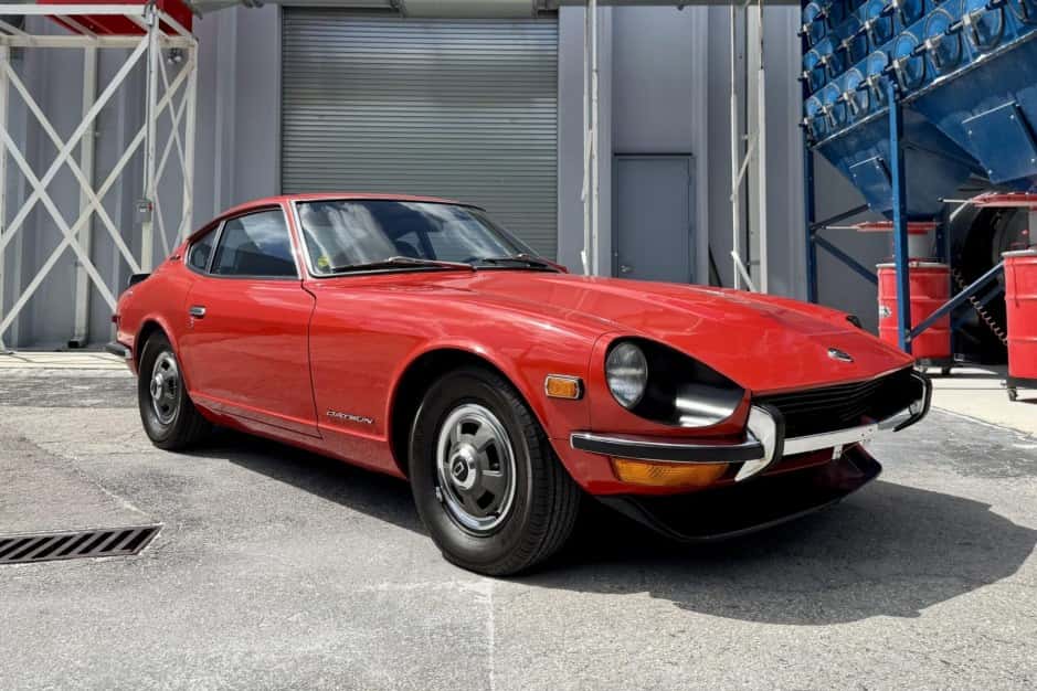 1971 Datsun 240Z sold for $35,000