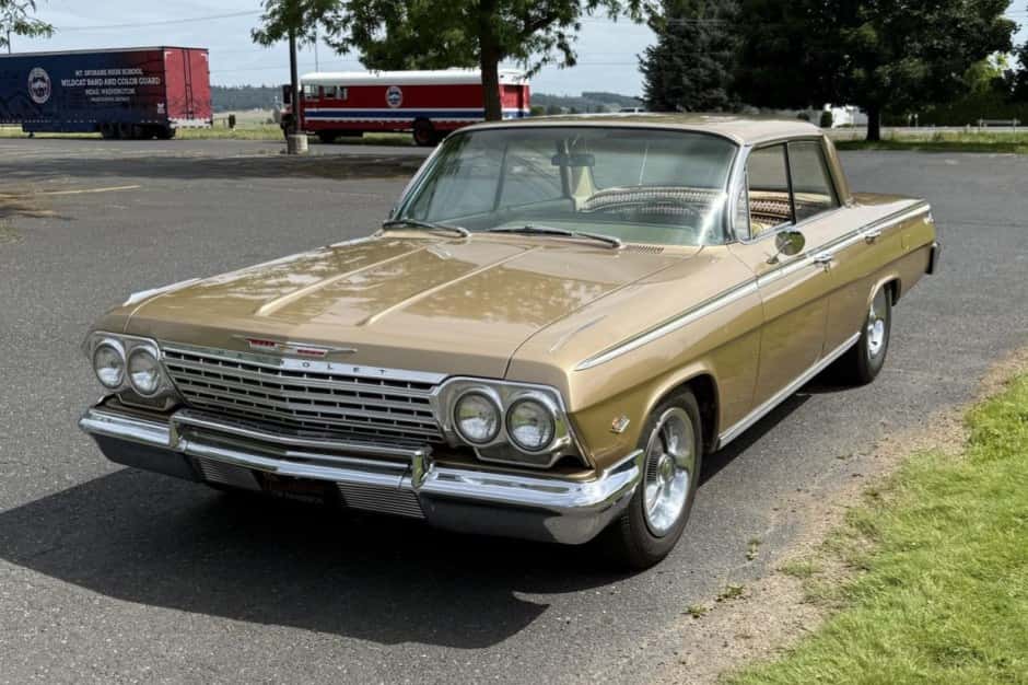 1962 Chevrolet Impala (1961-1964) sold for $10,850