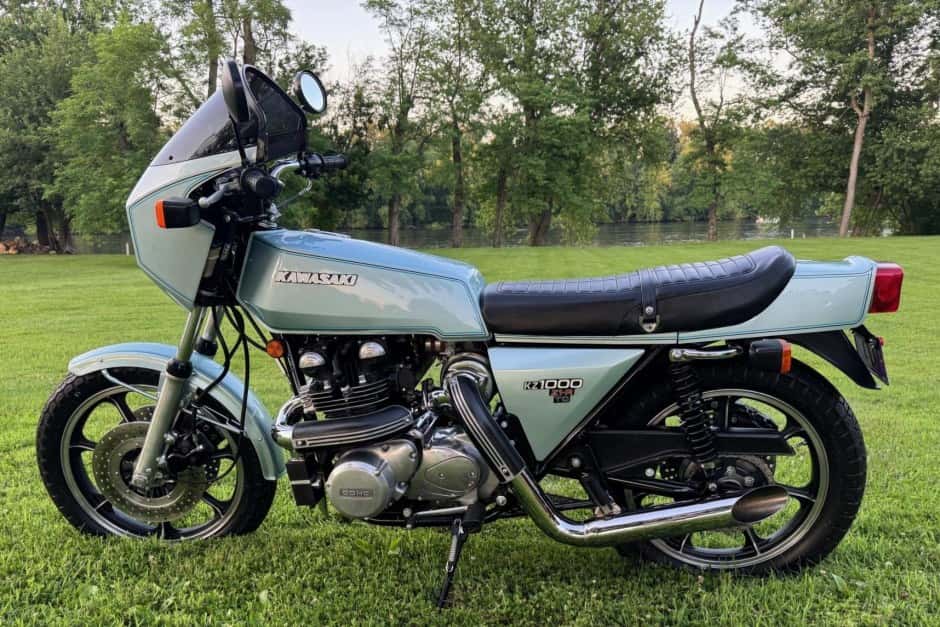 1978 Kawasaki Z1 & Z1-R sold for $16,750