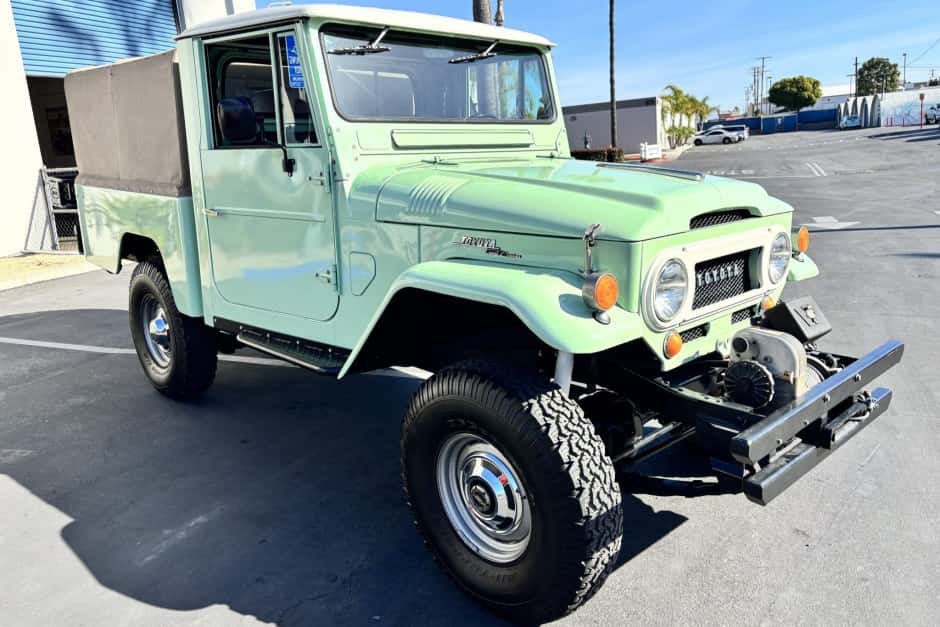 1964 Toyota Land Cruiser FJ45 sold for $36,000