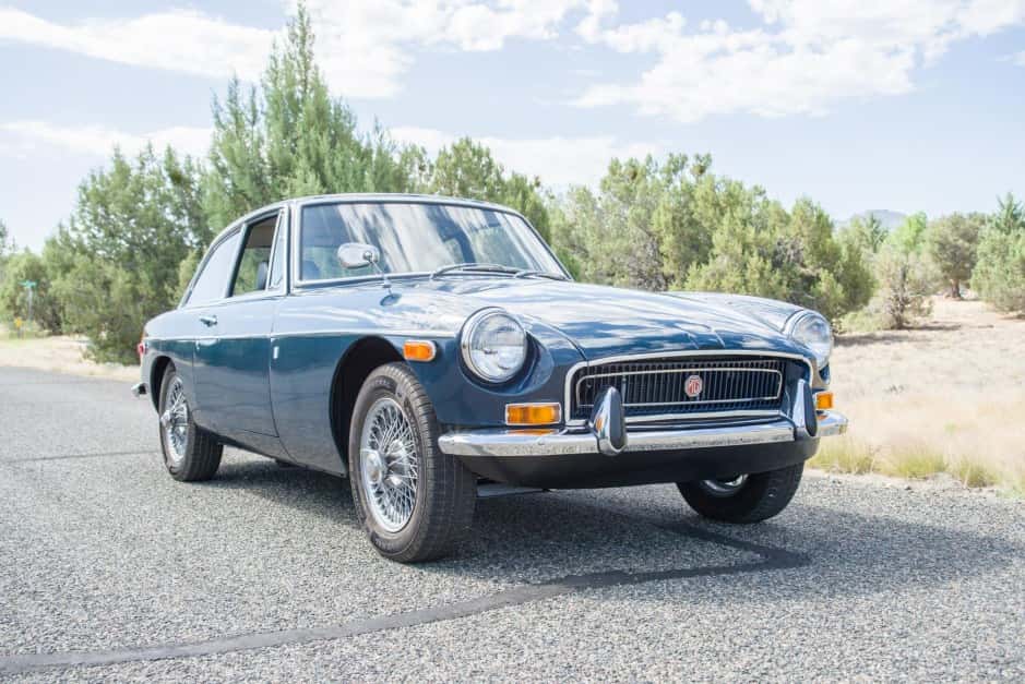 1970 MG MGB sold for $13,000