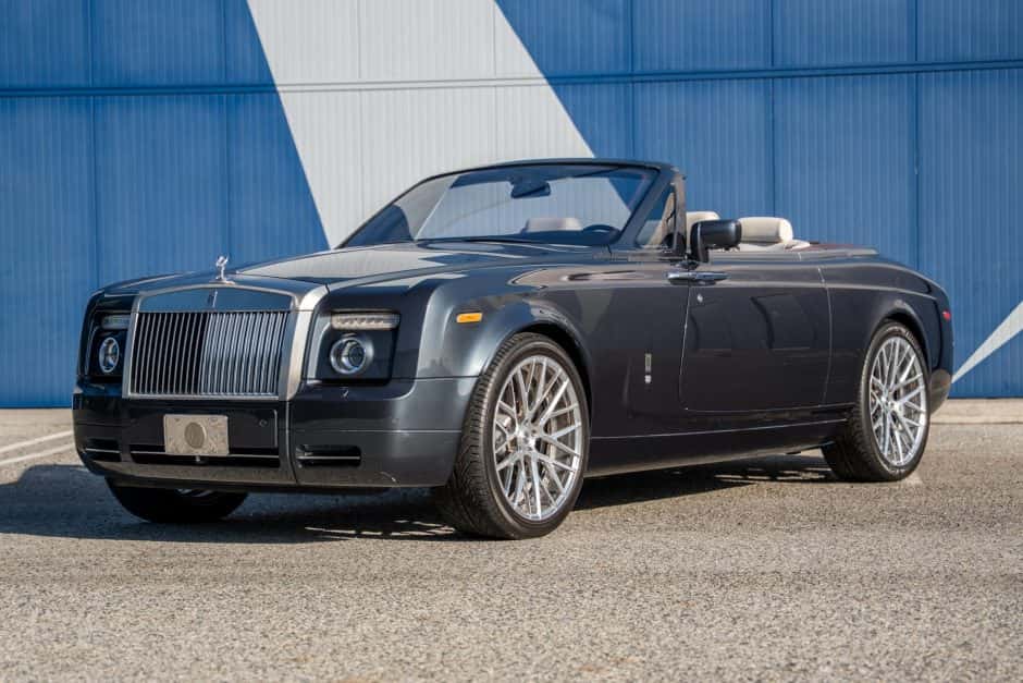 2009 Rolls-Royce Phantom Coupe & Drophead Coupe sold for $120,000