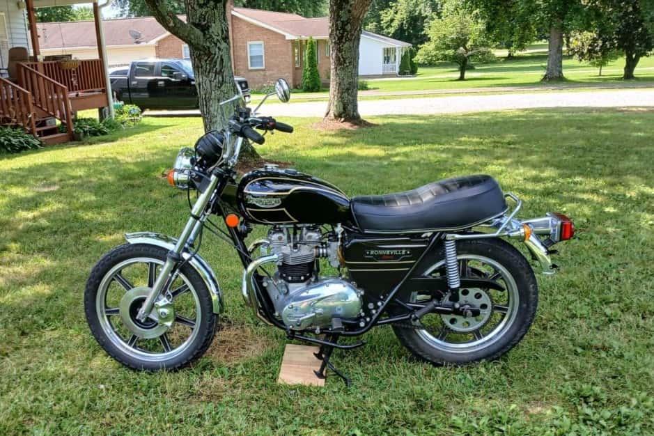 1979 Triumph Bonneville T140 sold for $5,750