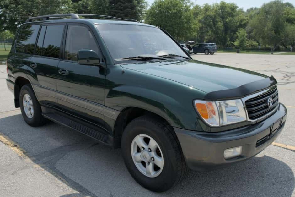 1999 Toyota Land Cruiser 100-Series sold for $14,000