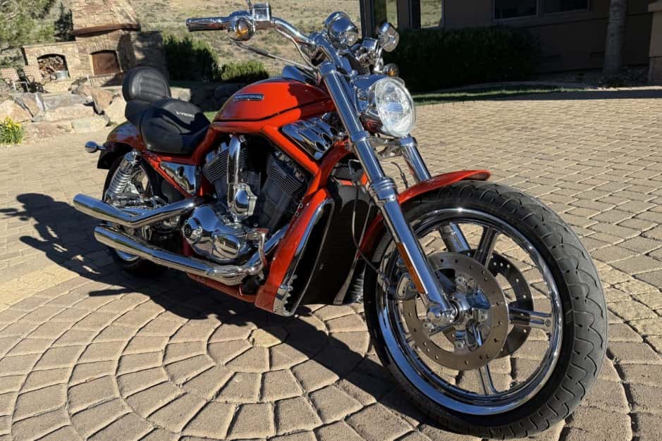 2005 Harley-Davidson V-Rod sold for $10,500