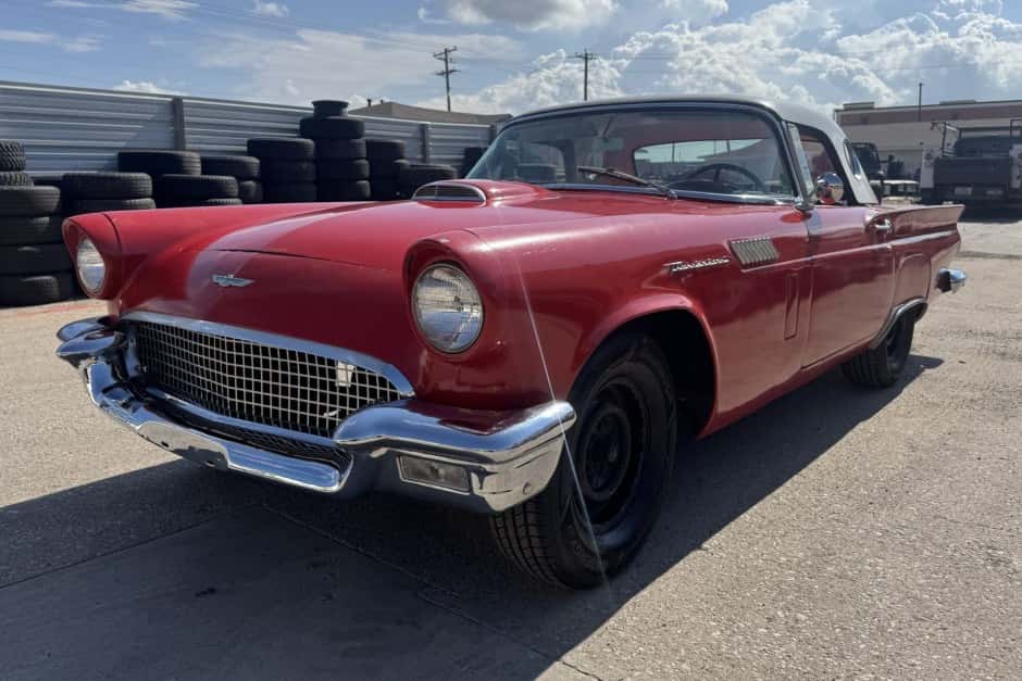 1957 Ford Thunderbird (1955-1957) sold for $8,100