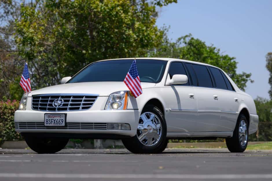 2008 Cadillac DTS sold for $8,500