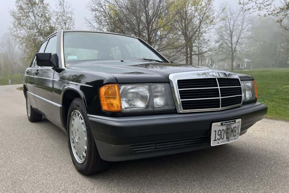 1993 Mercedes-Benz W201 190 sold for $10,050