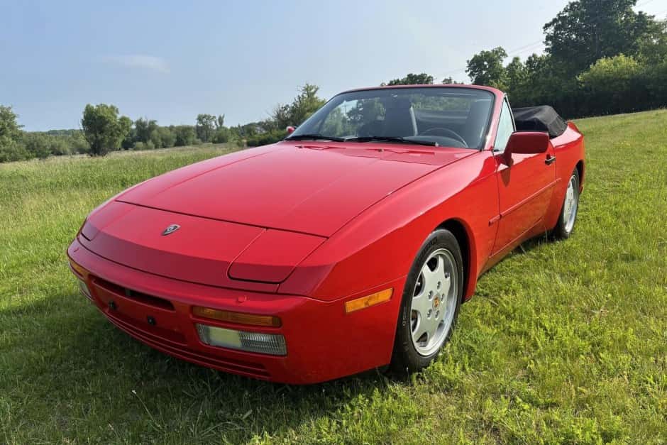 1990 Porsche 944 sold for $30,500