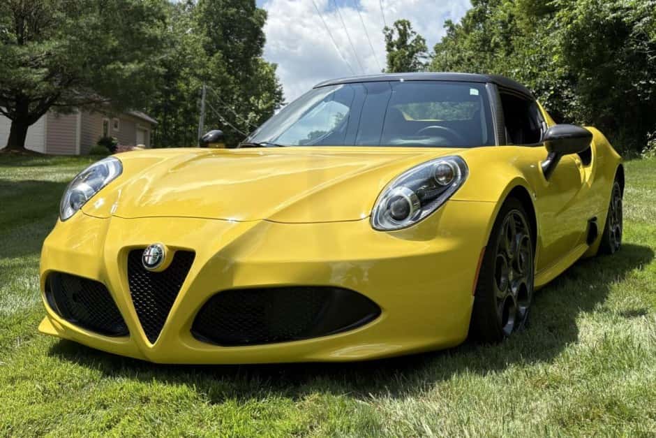2015 Alfa Romeo 4C sold for $58,500