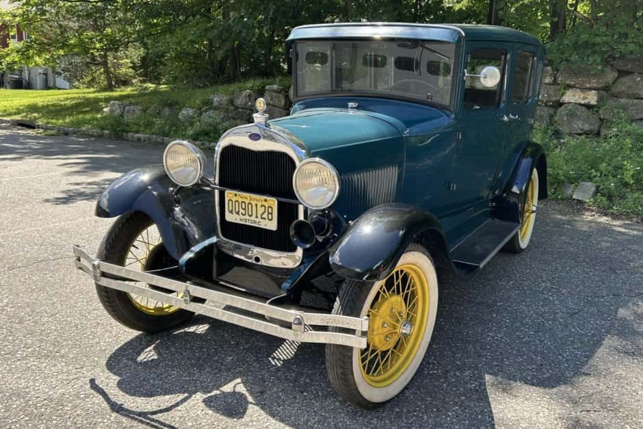 1929 Ford  sold for $8,490
