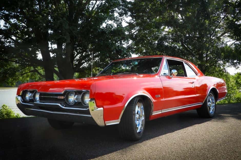 1967 Oldsmobile Cutlass sold for $33,000
