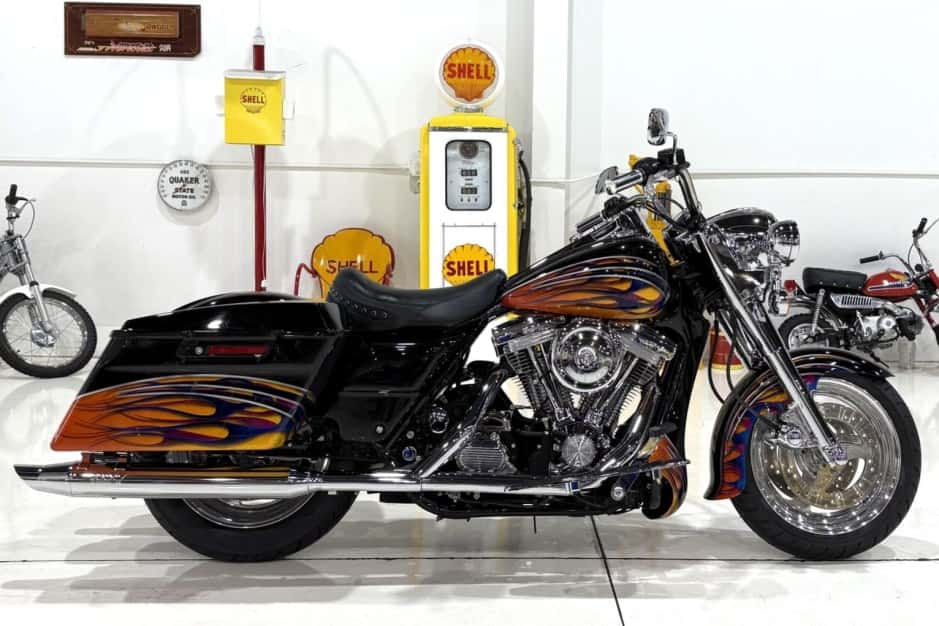 1996 Harley-Davidson Touring sold for $10,750