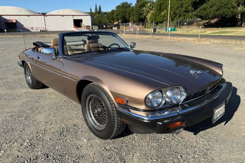 1990 Jaguar XJS sold for $13,150