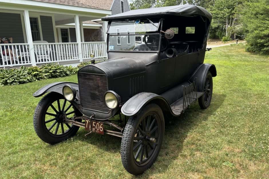 1924 Ford  sold for $6,500