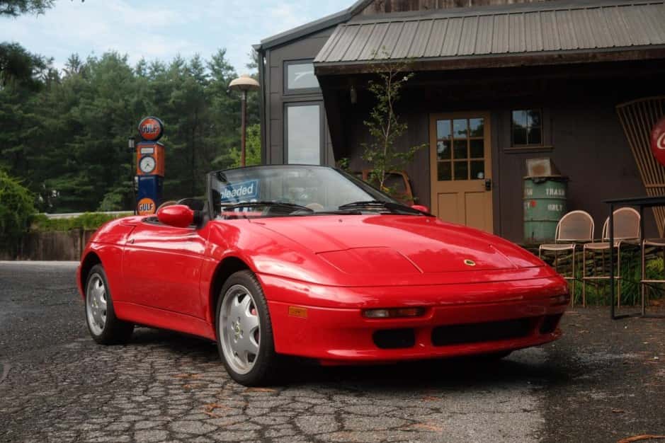 1991 Lotus Elan M100 sold for $16,251