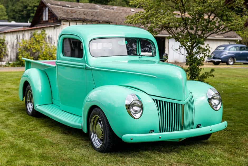 1941 Ford Hot Rod sold for $17,000