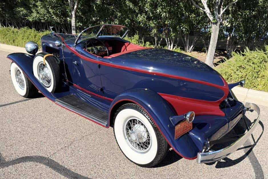 1932 Auburn  sold for $70,000