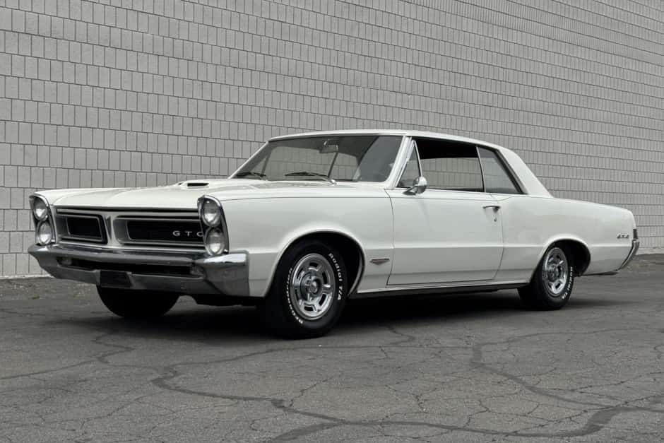 1965 Pontiac GTO (1964-1967) sold for $29,000