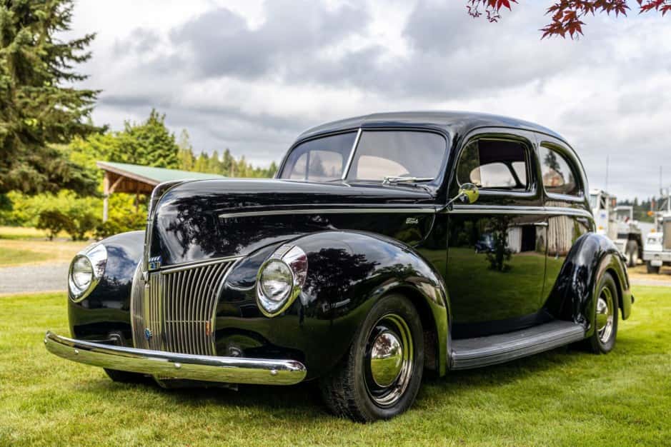 1940 Ford Hot Rod sold for $15,250