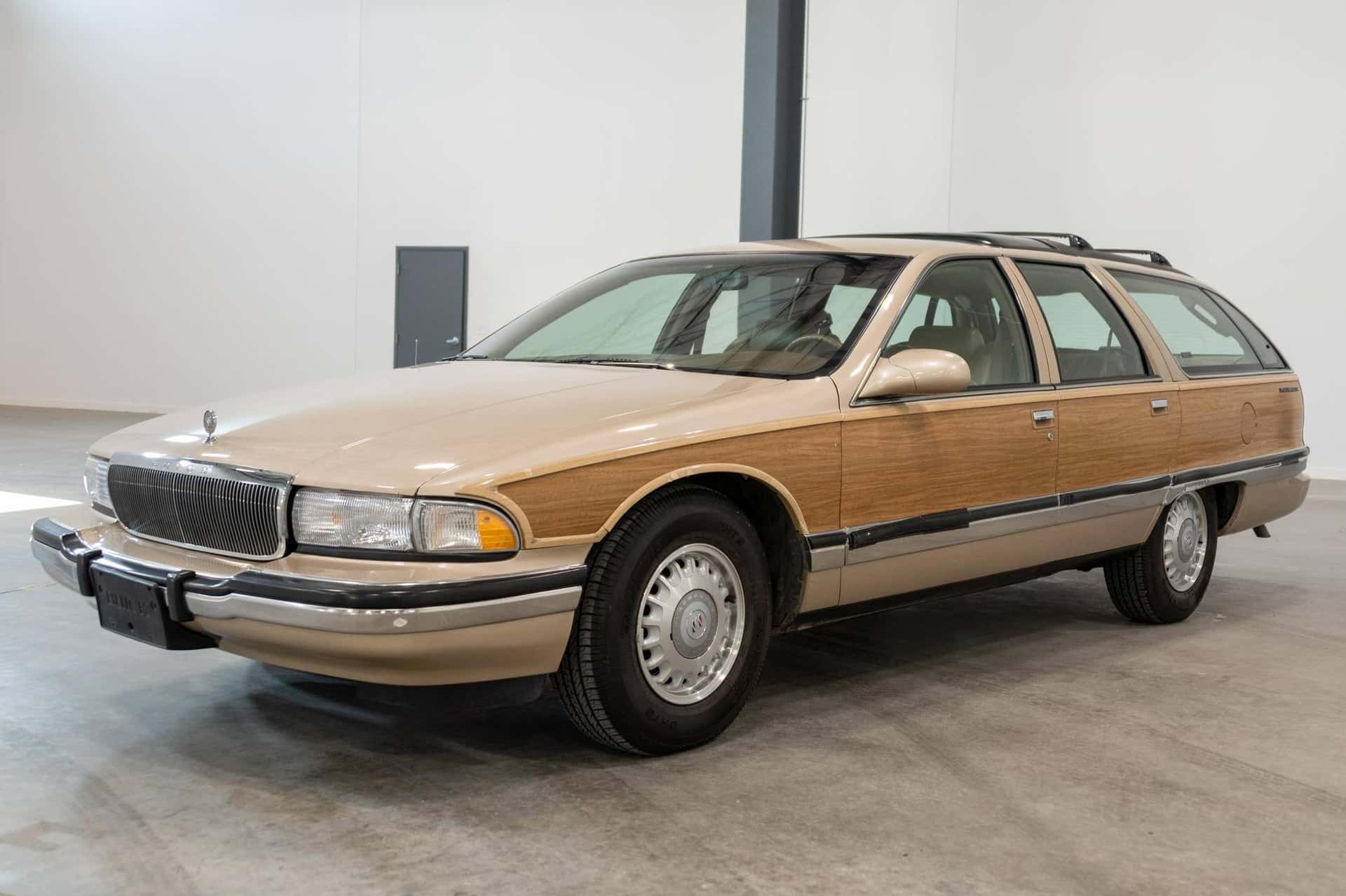 1996 Buick Roadmaster sold for $12,850
