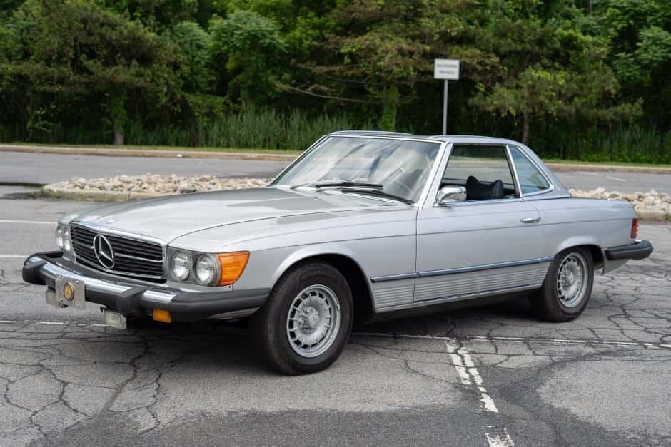 1975 Mercedes-Benz R107 SL sold for $7,975
