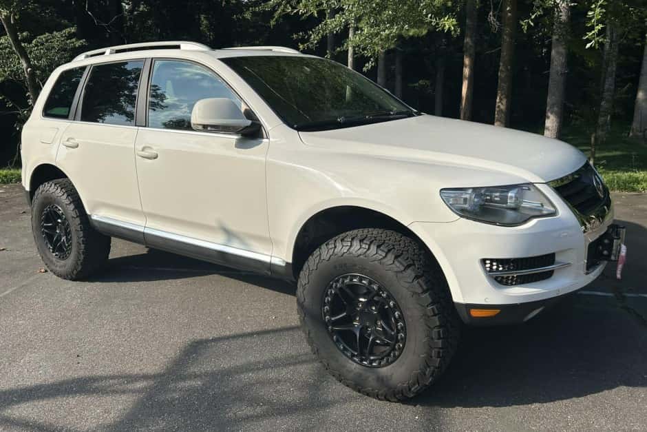 2008 Volkswagen Touareg sold for $8,500