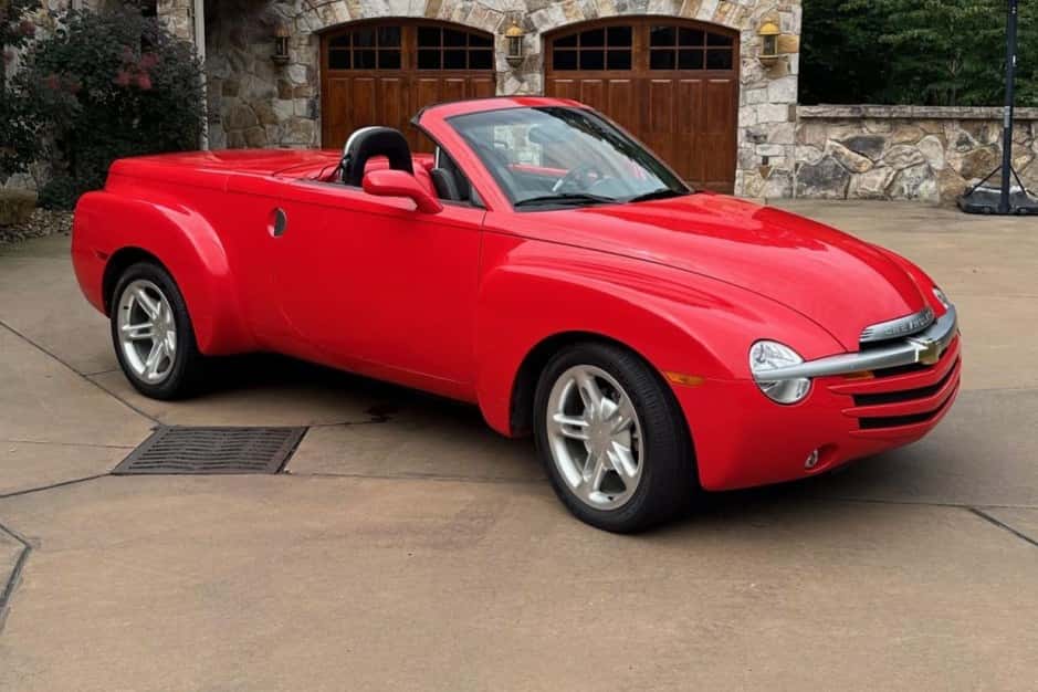2004 Chevrolet SSR sold for $25,000