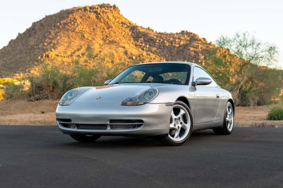 2000 Porsche 996 911 (Non-Turbo/GT2/GT3) sold for $29,000