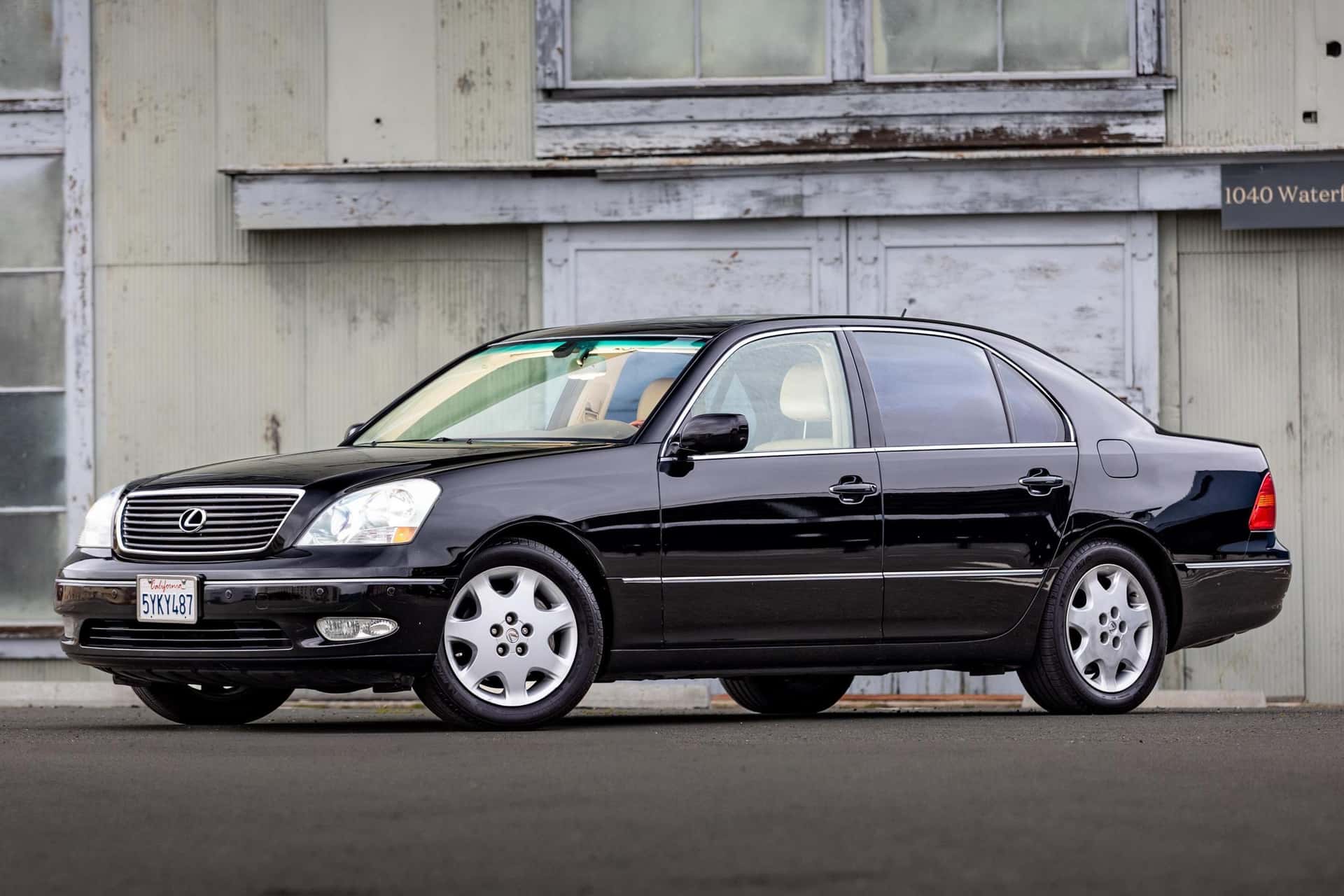 2003 Lexus LS sold for $10,750