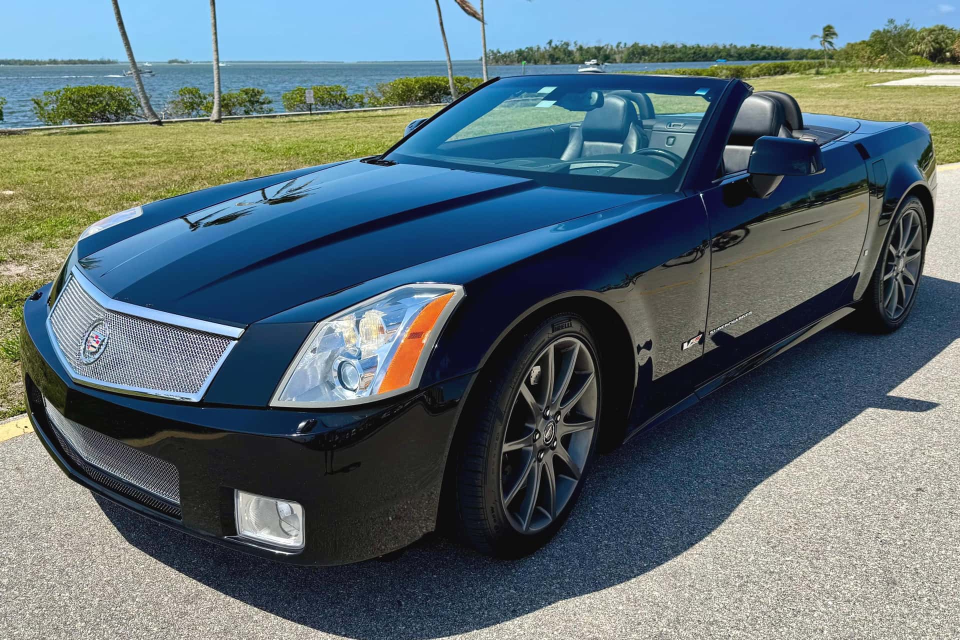 2006 Cadillac XLR-V sold for $25,000