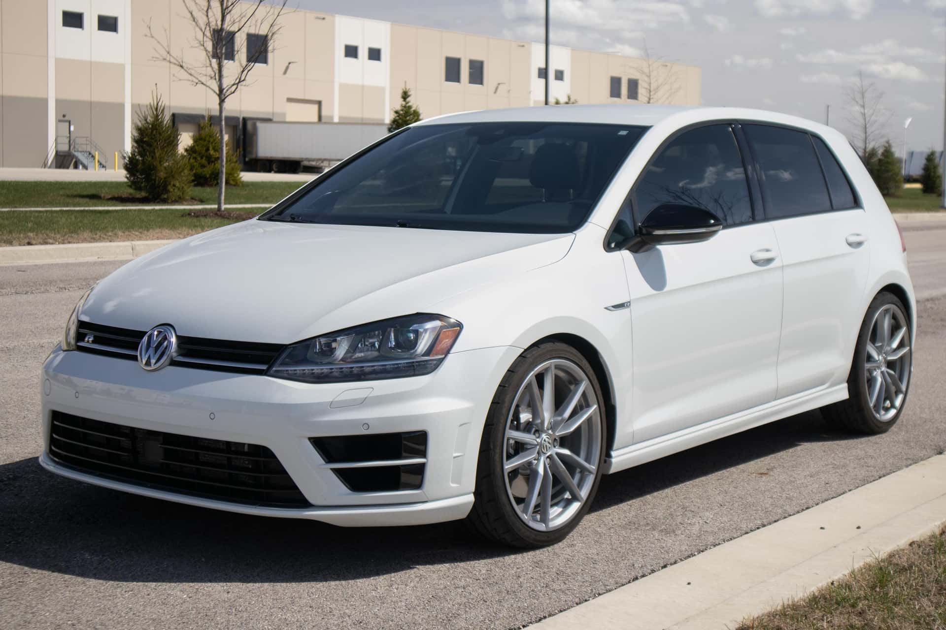 2017 Volkswagen Golf R sold for $24,800