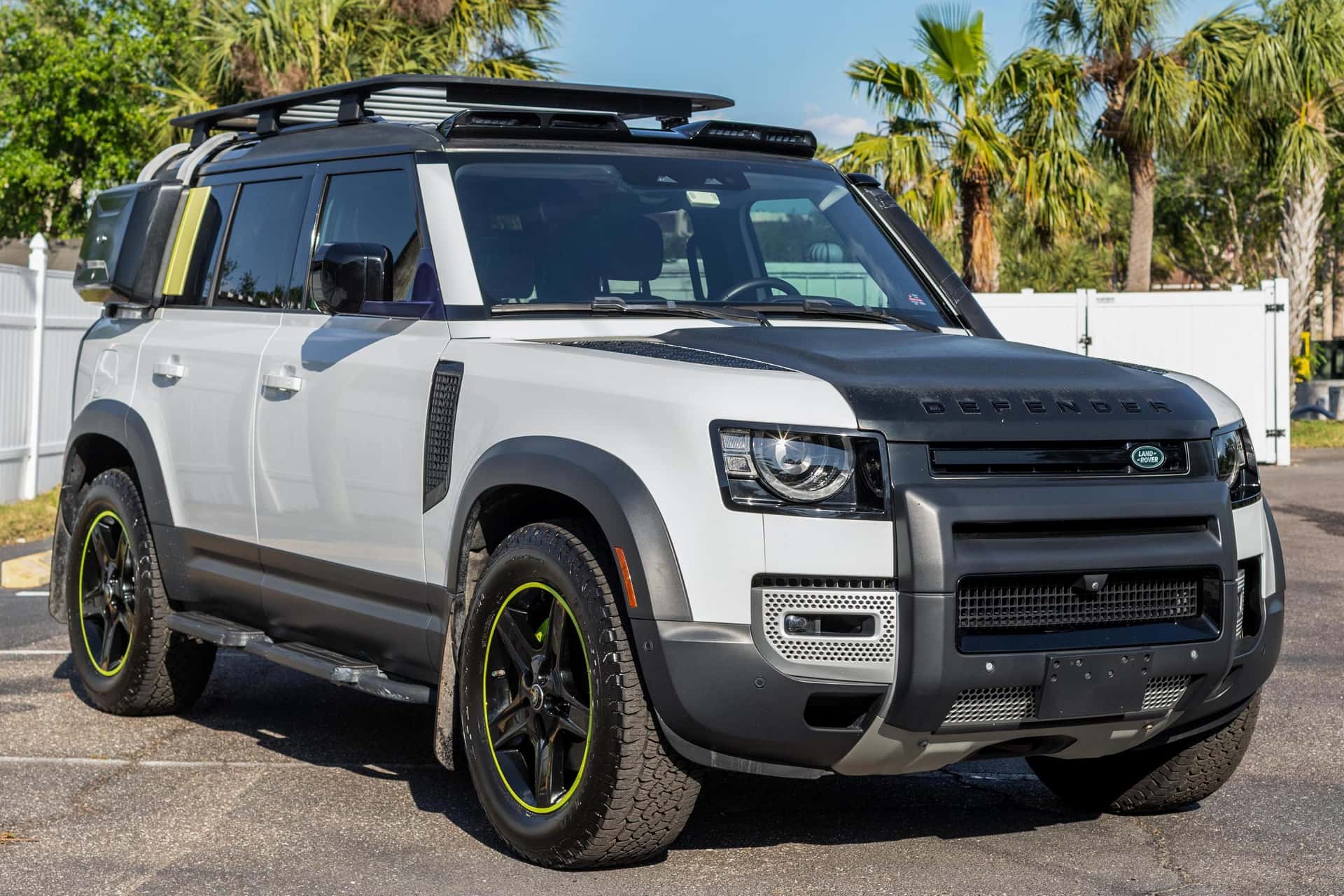 2020 Land Rover Defender sold for $45,001