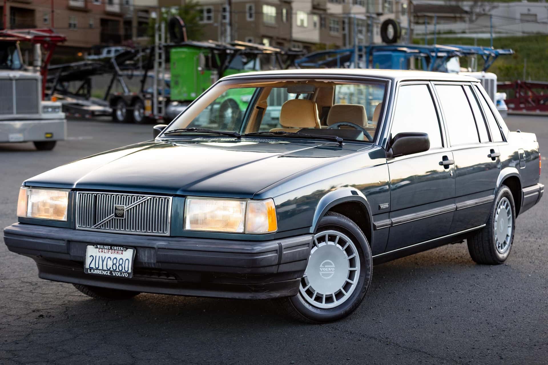 1990 Volvo 740 sold for $5,000