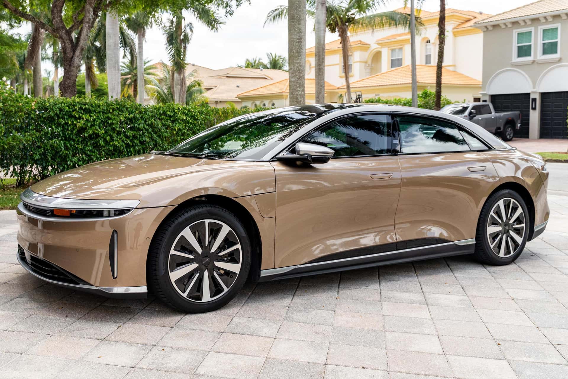2022 Lucid Air sold for $61,000