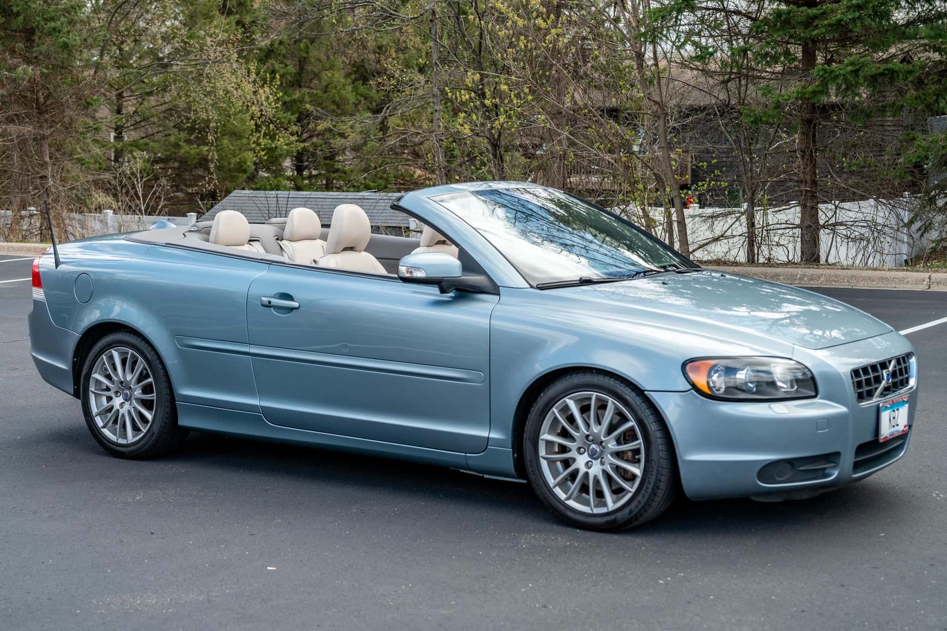 2008 Volvo C70 sold for $7,300