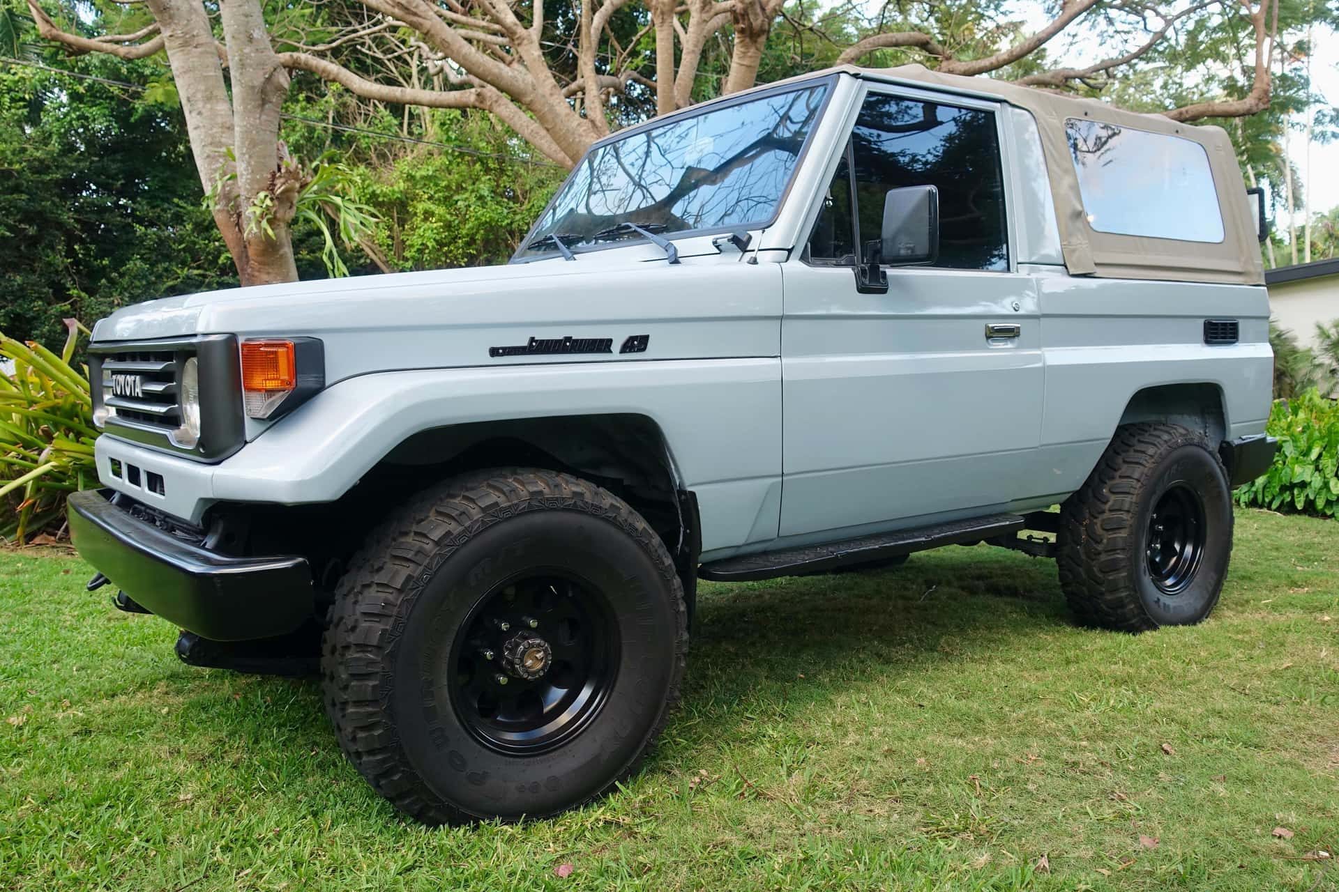 1994 Toyota Land Cruiser sold for $29,000