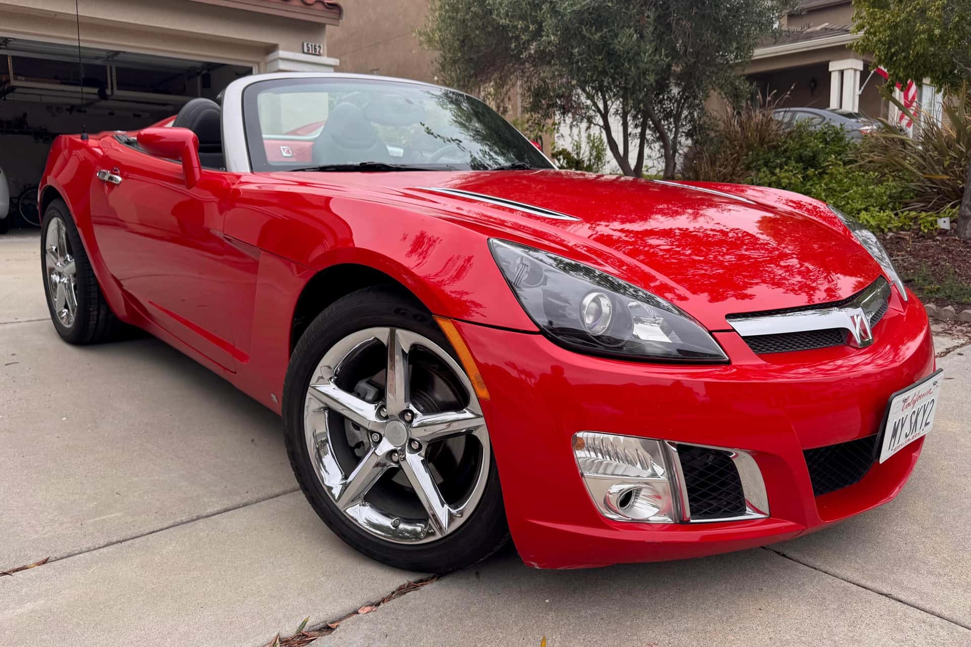 2008 Saturn Sky sold for $11,000
