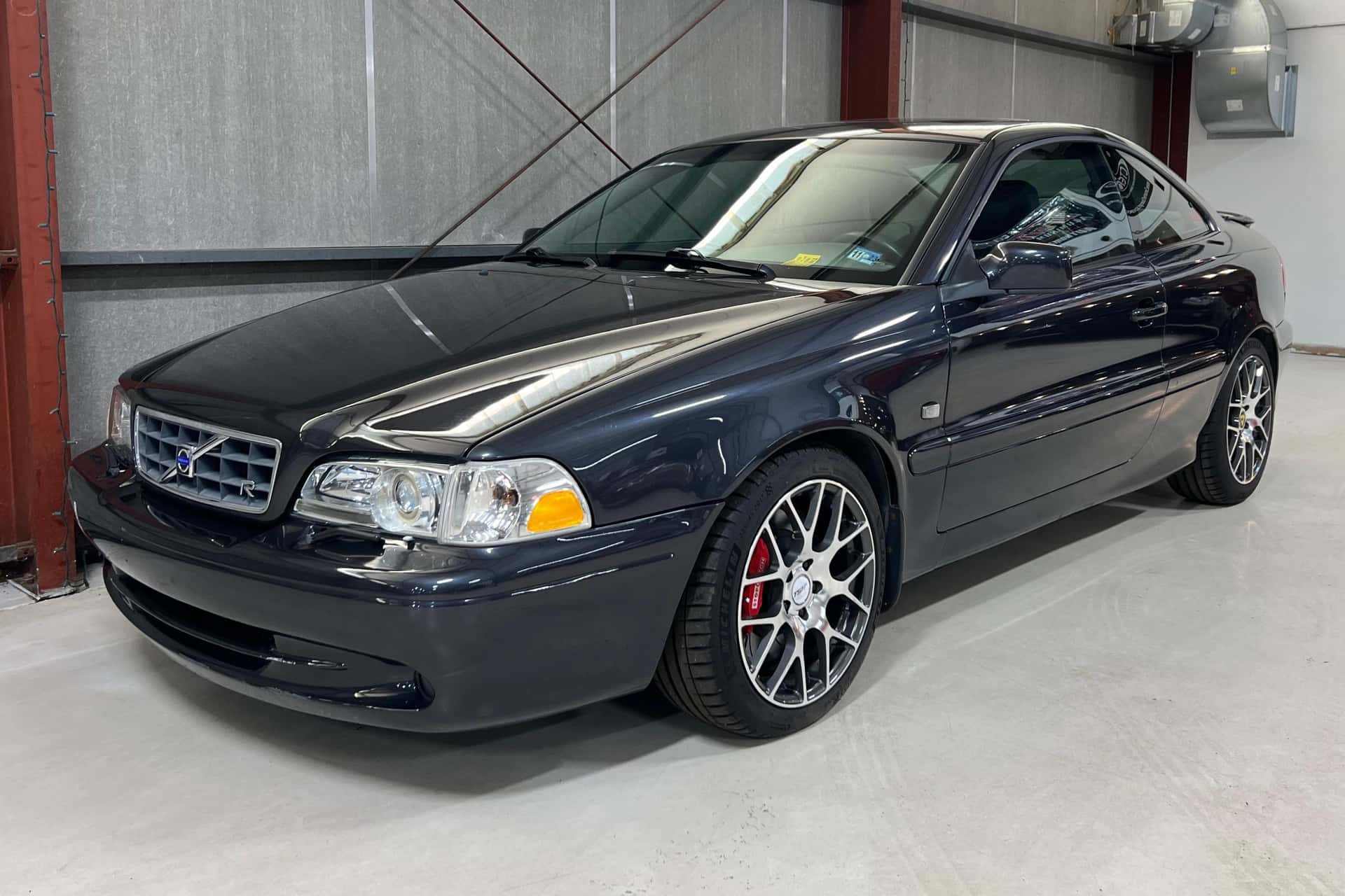 2001 Volvo C70 sold for $7,250