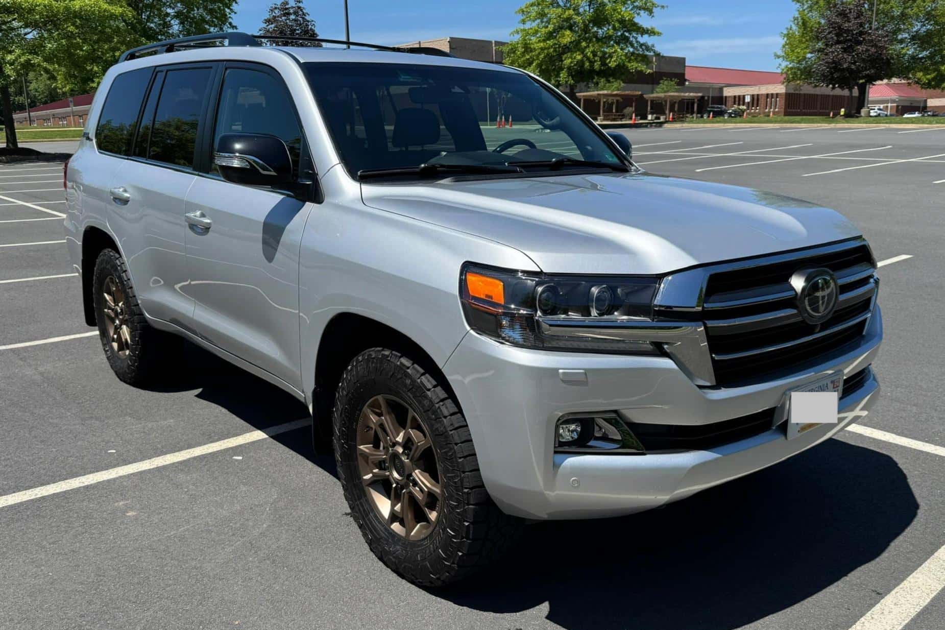 2021 Toyota Land Cruiser sold for $75,500
