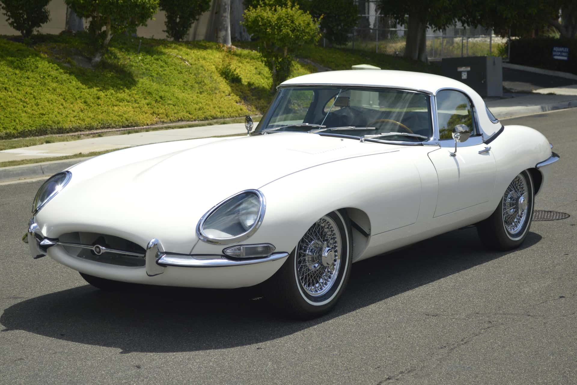 1967 Jaguar XKE sold for $82,000