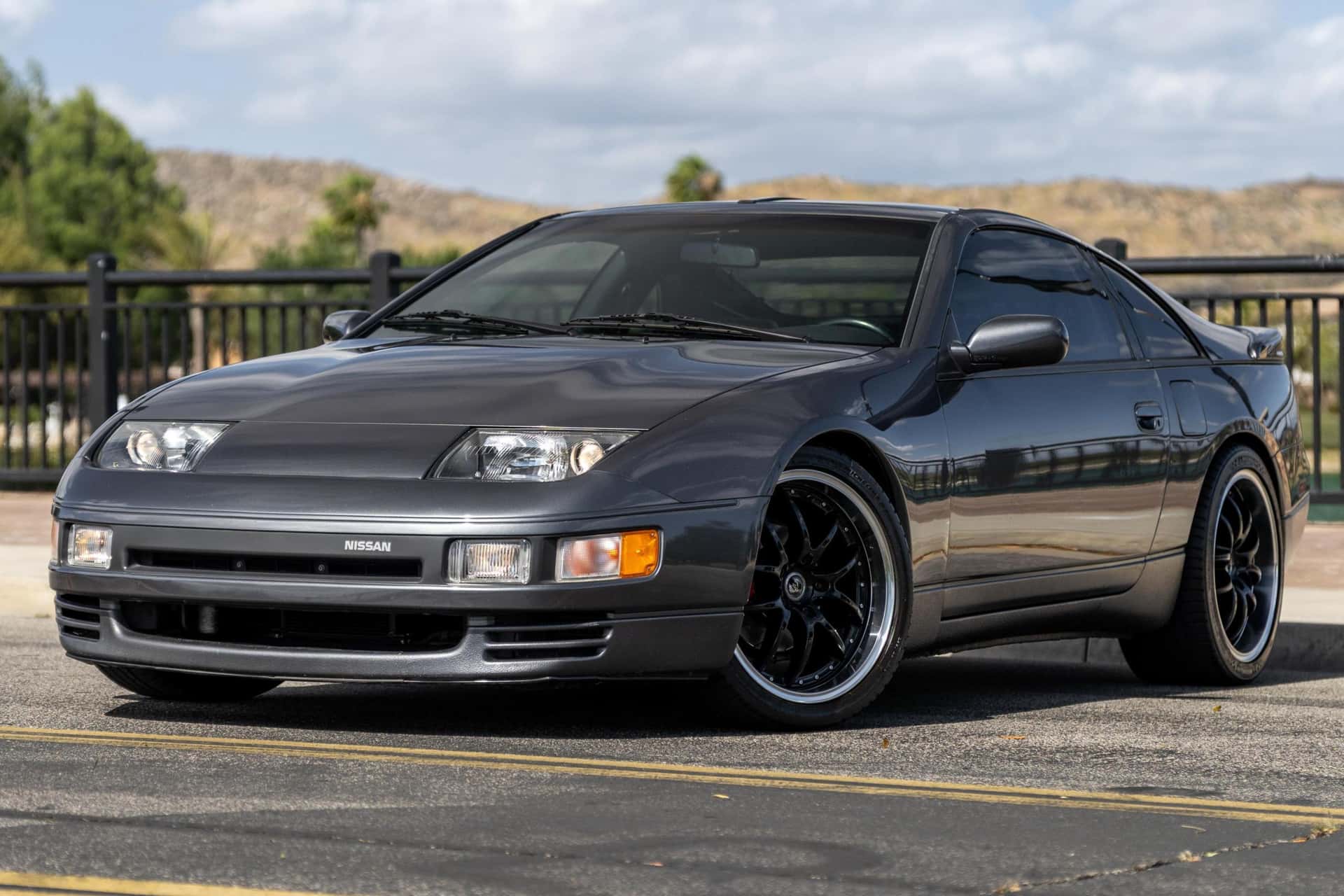 1990 Nissan 300ZX sold for $15,500