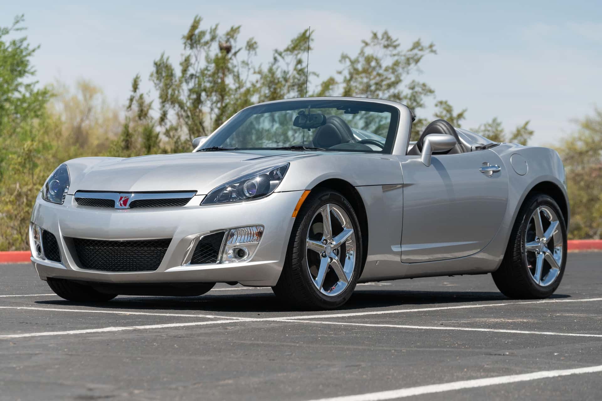2008 Saturn Sky sold for $10,654