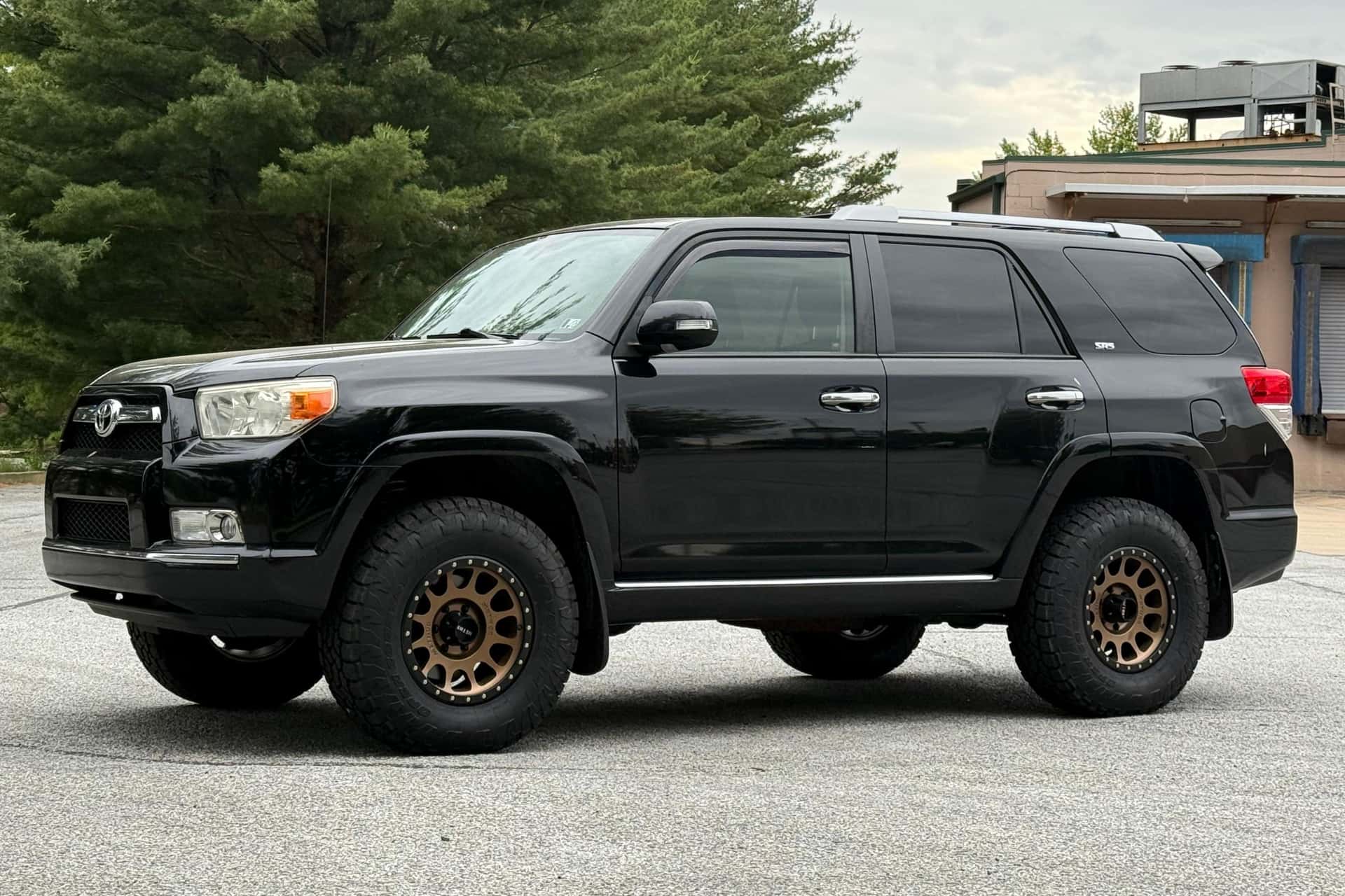2013 Toyota 4Runner sold for $12,350