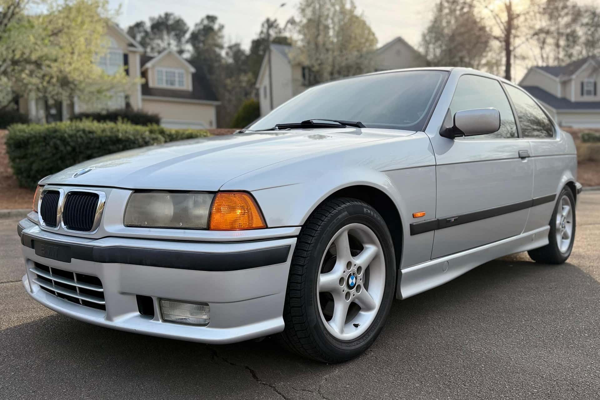 1999 BMW 3 Series sold for $10,110