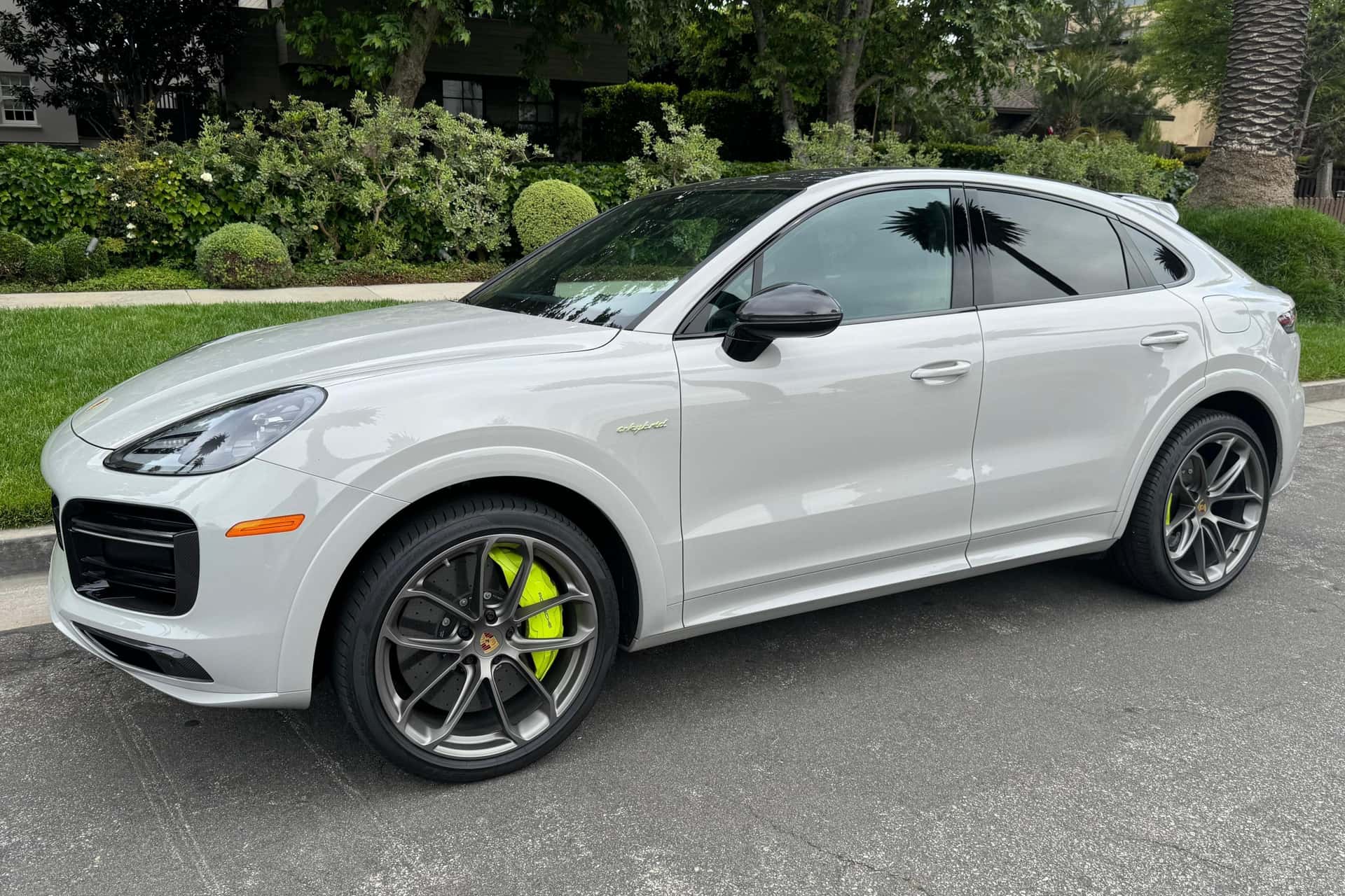 2023 Porsche Cayenne sold for $118,500